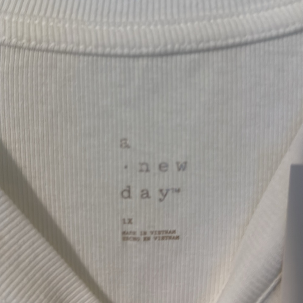 NWT A New Day White Short Sleeve Ribbed T-Shirt Size 1X - Picture 3 of 5